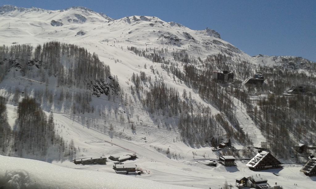 Cervinia Due Aparthotel Бройл-Червиня Екстериор снимка