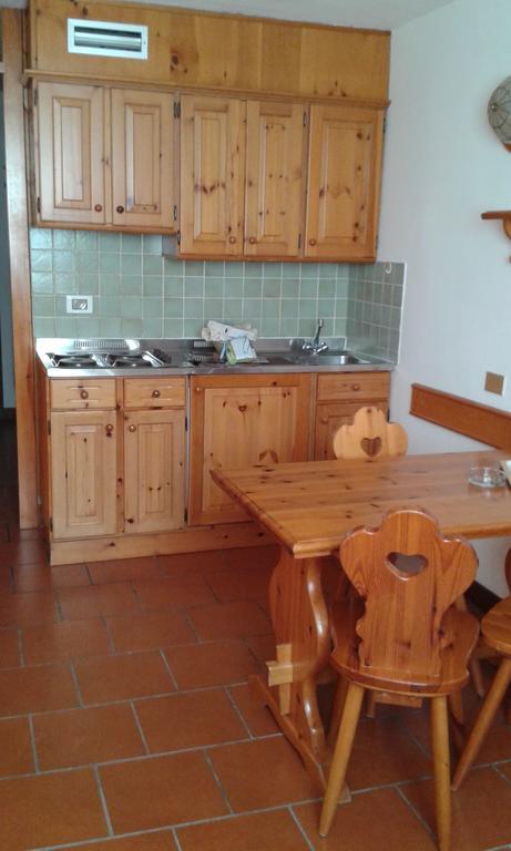 Cervinia Due Aparthotel Бройл-Червиня Екстериор снимка